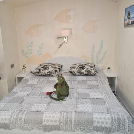 Inkaras Aparthotel Palanga Quarto foto